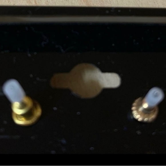 Green Shamrock 4 Leaf Clover Gold Tone Post Earrings-St Patrick’s Day Clover - Picture 4 of 4